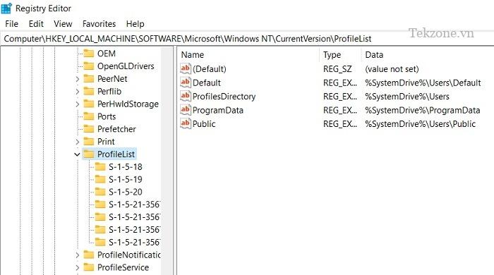 Chế độ xem khóa ProfileList trong Registry Editor.