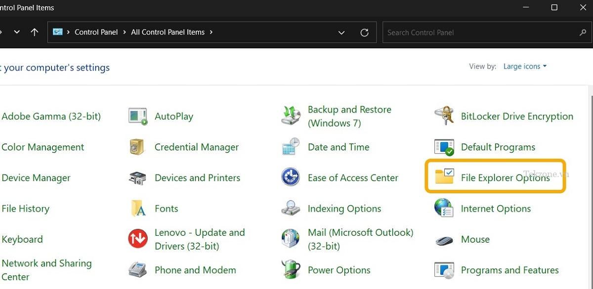 Nhấp vào "Tùy chọn trình khám phá tệp" trong Bảng điều khiển.