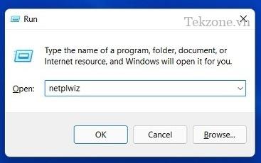 Gõ lệnh "netplwiz" trong cửa sổ Run.