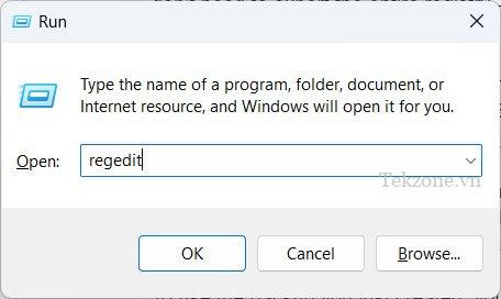 Mở Registry Editor Trong cửa sổ Windows Run.