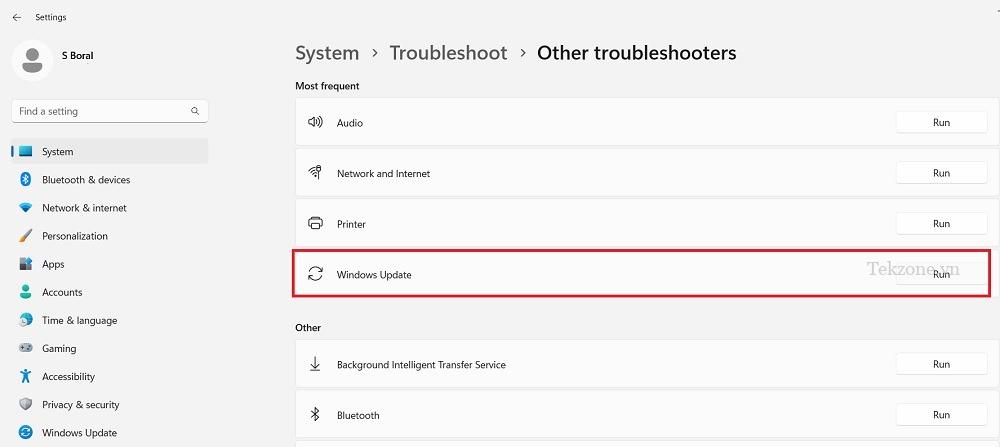 Chạy trình khắc phục sự cố Windows Update.